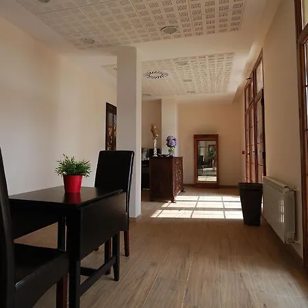 Отель Rural Playa De Aguilar Мурос-де-Налон